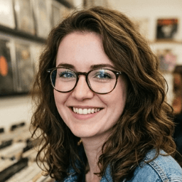 Ana — vinyl collector since 2021